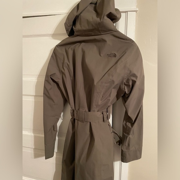 Woman’s North Face Rain Jacket - Picture 4 of 4